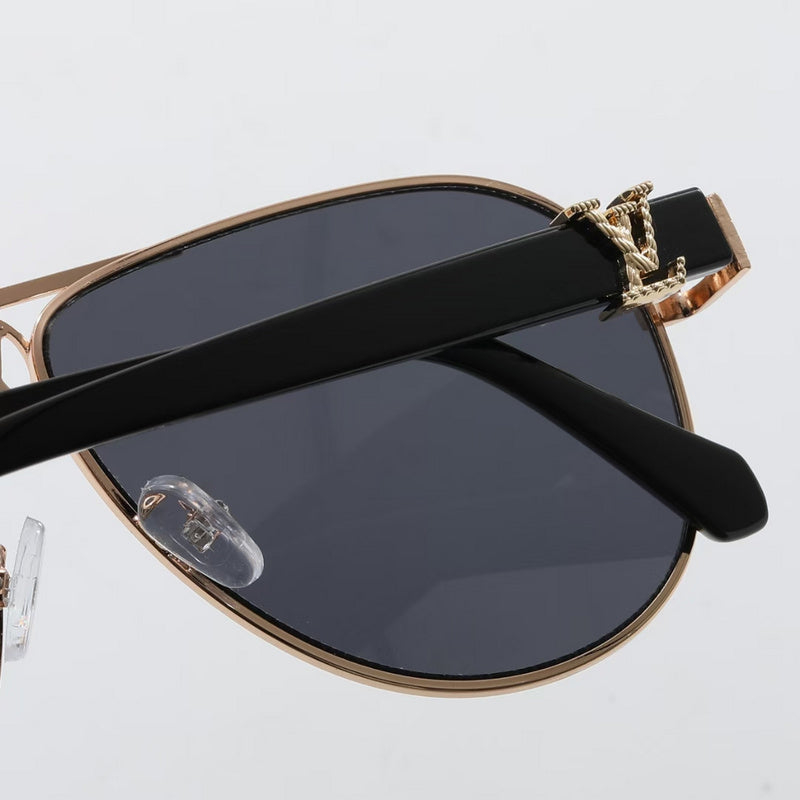 17541 Sunglasses with boxf