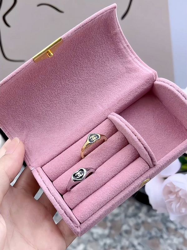 J106 Men's and women's heart-shaped rings jewelry