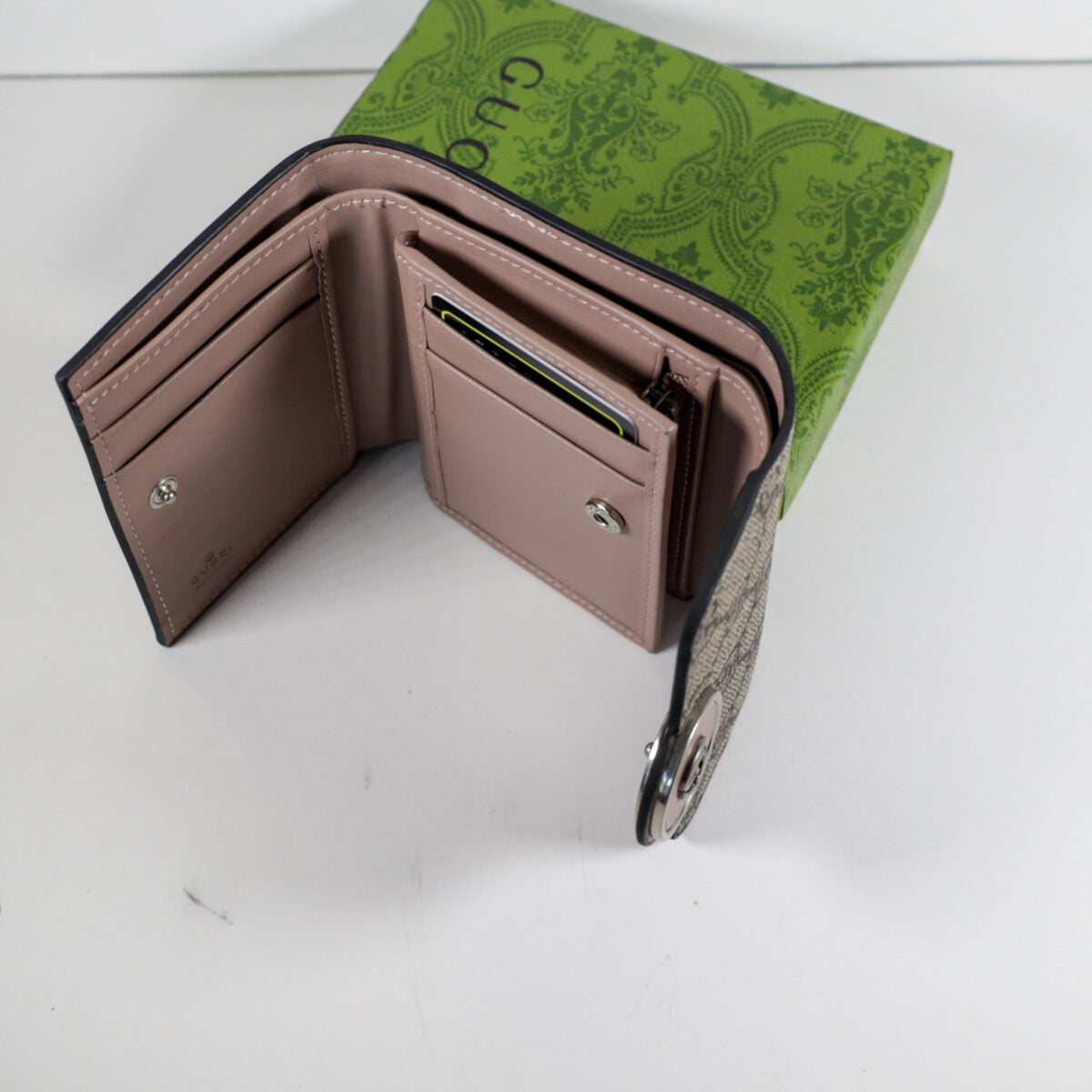 Luxury GUCCI Monogram Canvas Wallet Magnetic Clasp