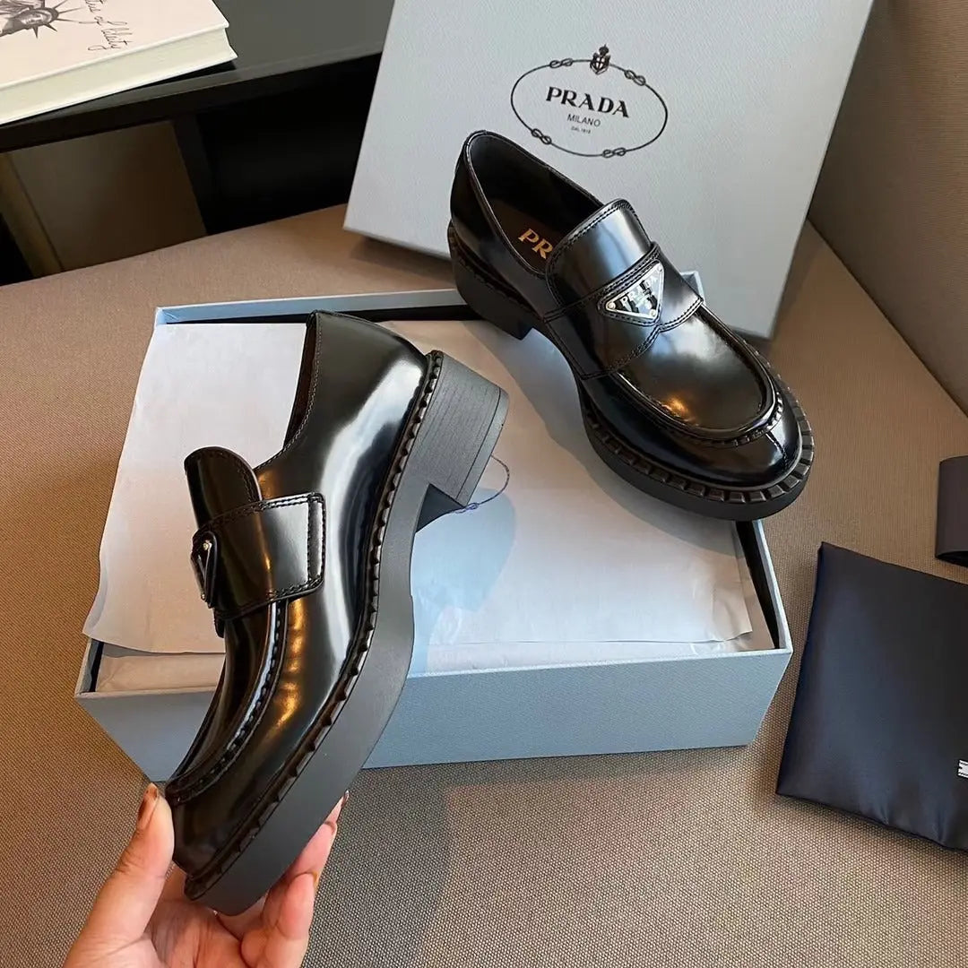 Designer Shoes *NEW*