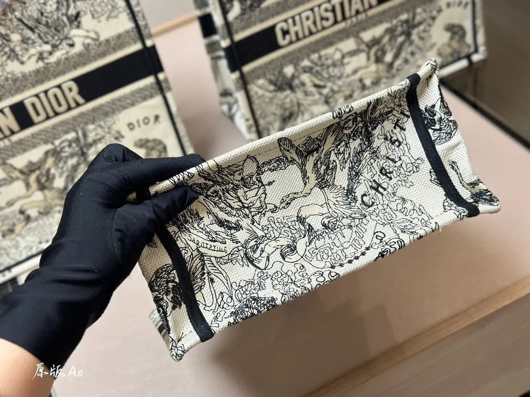 Designer Bags *NEW* #M929 **MEDIUM SIZE**