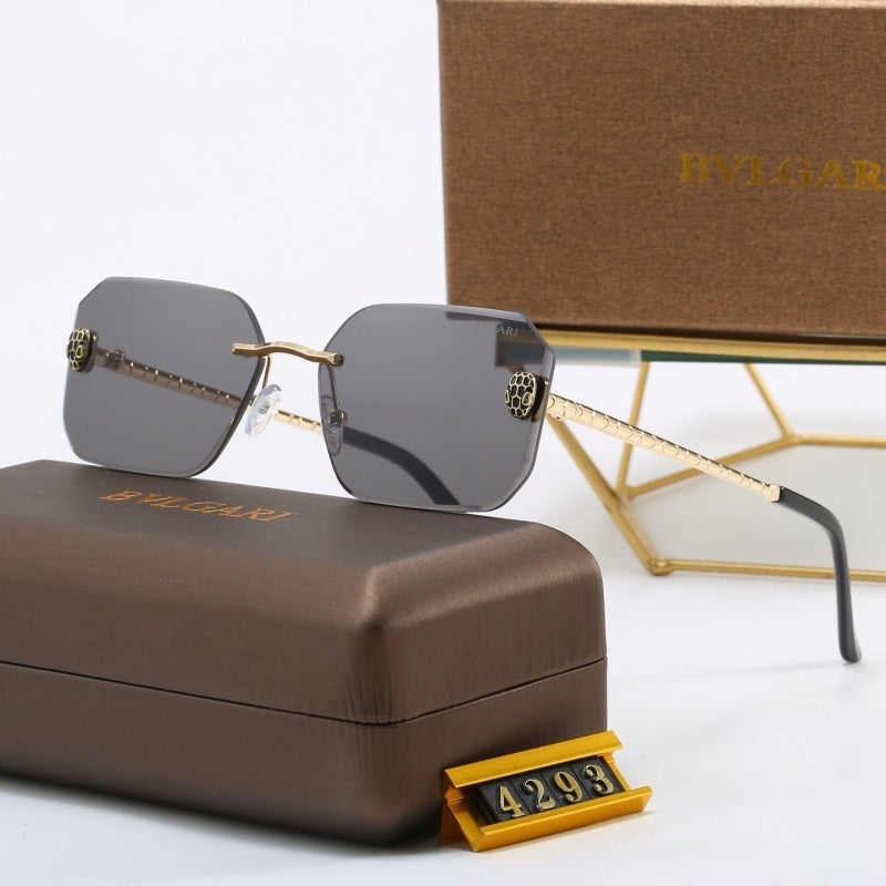 4293  Sunglasses with box