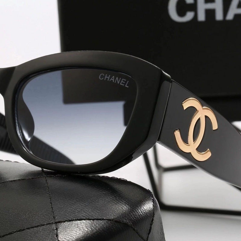 2660  Sunglasses with box