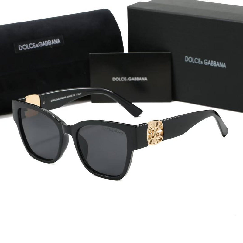 4470  Sunglasses with box