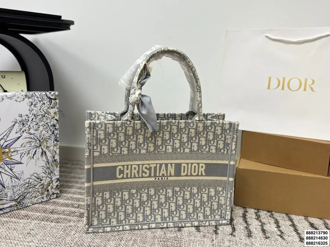 Designer Bags *NEW* #M929 **MEDIUM SIZE**