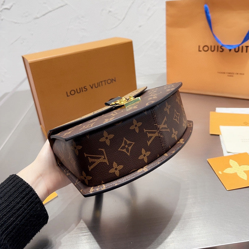 Louis Vuitton Monogram Canvas Handbag With Chain